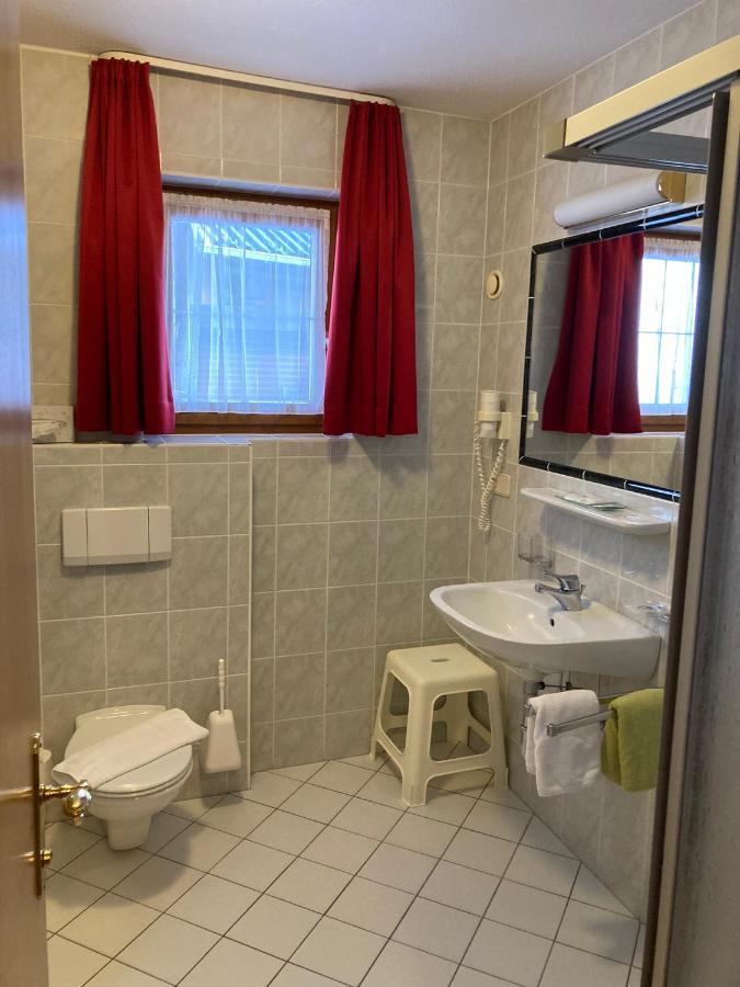 Hotel Am Roemerweg Fiss Eksteriør billede